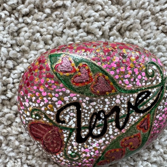 Mandala Painted Stone Handmade painted rock Art Collection Red and Black love - Picture 4 of 5